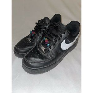 BLACK NIKE AIR FORCE 1s LOW SIZE 7
